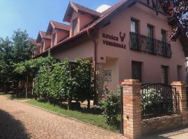 Bakonyszombathely में, होटल Kovács Vendégház