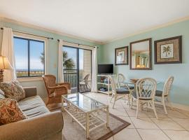 Beachfront condo with balcony shared pool, hotel a Fort Morgan