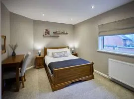 Host & Stay - Crescent House