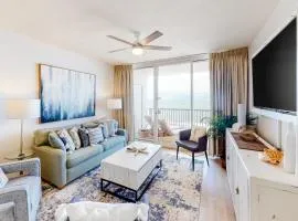 Luxury Condo on 12th Floor of Beautiful Resort with Shared Pool & Hot Tub WiFi