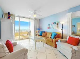 Spacious and Conveniently Located Condo Near Beach with Shared Pool & Hot Tub