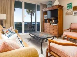 Third-Floor Luxury Condo Near the Beach with Shared Pool Hot Tub Free WiFi AC