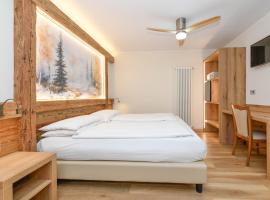 Hotel Denny, hótel í Pinzolo