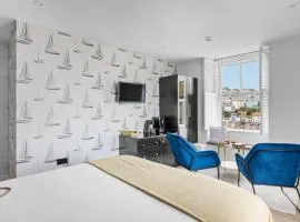 Golden Vanity Suite - Sea View - Free Wi-Fi