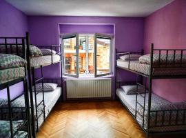 Sunset Lake hostel, хотел в Охрид