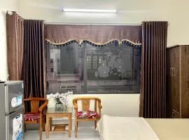 Khánh Sạn Trang Thư