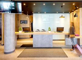 Ibis Warszawa Ostrobramska, khách sạn ở Warsaw