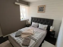 Stylish 2-bedrooms apartment, smart TV, Netflix, parking - Oslo