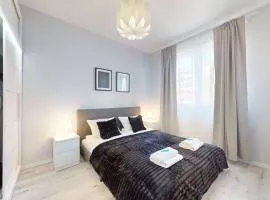 Cozy Stay Bemowo Apartment with Balcony&Parking
