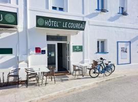 Hotel Le Coureau, hotel a Saint-Trojan-les-Bains