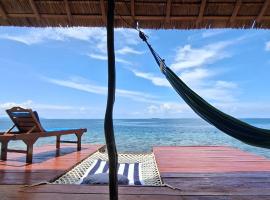 Yonas Homestay - Raja Ampat, hotel a Besir