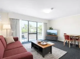 Charming Suite Easy Access 2 CBD by Custom Bnb Hosting