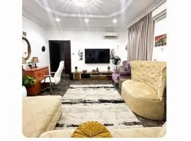 Lovely 3 bedroom Duplex Close to Ikeja Airport