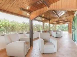 Villa Cambretta con giardino, posto auto e a due passi dal mare