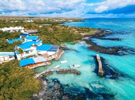 Blu Galapagos Sustainable Waterfront Lodge, hotel in Puerto Ayora