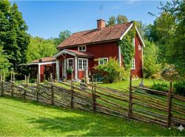 Hanekulla Private Nature Estate & Wellness Sanctuary, hotel di Åtvidaberg