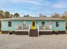 Sea La Vie Coastal Getaway Steps from the Beach