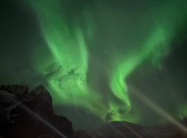 Lofoten Bed & Breakfast Reine - Rooms & Apartments, hotel v destinácii Reine