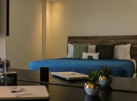 ROOM Hotel & Suites