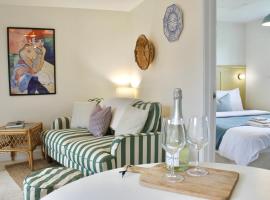 Modern Country Cottage Stay, hotel v mestu Lympsham