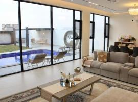 Enjoy a relaxing and memorable stay at Rose Chalet, hotel 