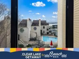 Elegant Lakefront Condo Showcasing Spectacular Views.