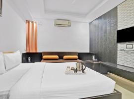 Super Townhouse Divya Palace, hotel a Indore