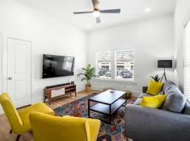 Cloud 9 Super - Luxe at East Downtown