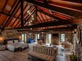 Open Space with Jacuzzi Lamego