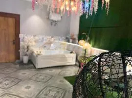 Alpha suite with jacuzzi