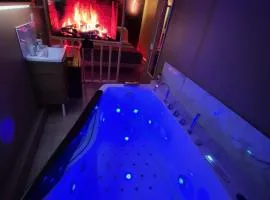 Le Rubis avec Baignoire Balneo