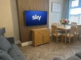 Nest House Crewe 4 Bedrooms Sleeps 7