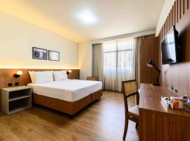 Vitoria Praia Hotel, готель у місті Віторія