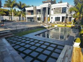 Falcon Guest House, hotel i Harare