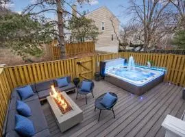 Hot Tub Retreat- Close to DC