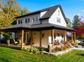 Redwood Suite - NOTL Prime Location GETAWAY