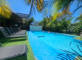 Ballena Rey Hotel, Hotel mit Parkplatz in Uvita