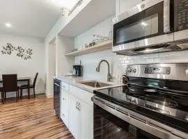 Cozy Condo near Deschutes River and Pioneer Park