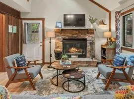 Boulder Pointe by AvantStay Deck Forest Views Boulder Lake Club Passes