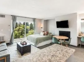 Riverview Pet Friendly Condo in Downtown Bend