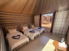 تجربه النوم في وادي رم