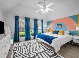 NEW! Stylish Home Arcade & Fireplace Sleeps 10