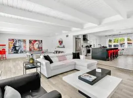 Spacious Miami 4BR Retreat with Pool & BBQ