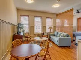 Walk to Shops and Restaurants! Dtwn Florence Unit