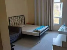 阿曼机场临海民宿