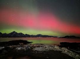 A house in the heart of Vesterålen，斯托克瑪克尼斯的飯店