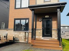 Sanctuary!, hotel din Halifax