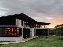 Somnium at Bingie, Hotel in Coila