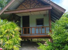Island Nest Chalet, Hotel in Ban Laem Sai