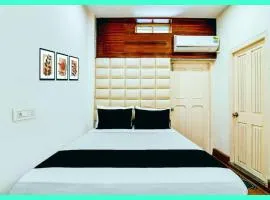 Hotel Glance Premium Near Sea Beach